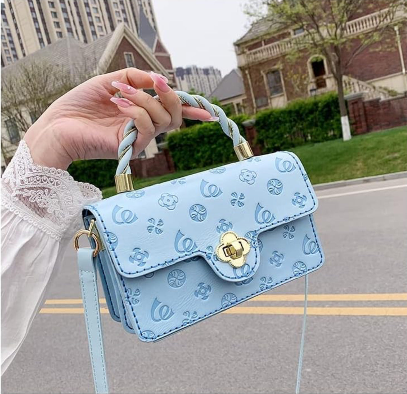 Hochwertige Umhängetasche im kleinen Quadrat